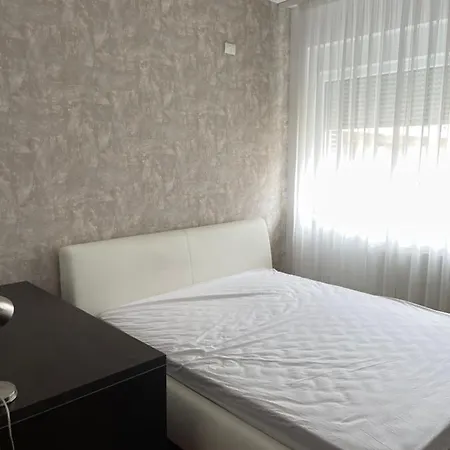 Apartment Herastrau Park Deluxe French Town