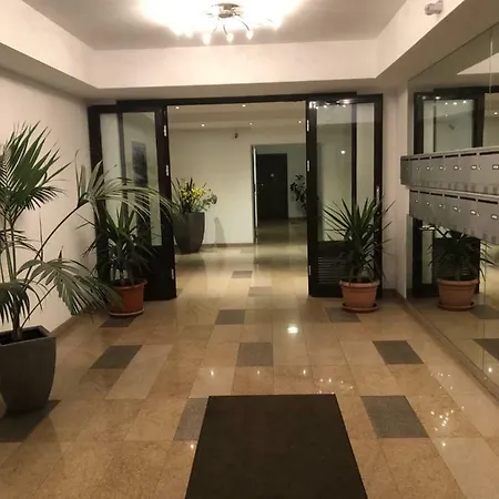 Herastrau Park Deluxe French Town Apartment Bucharest