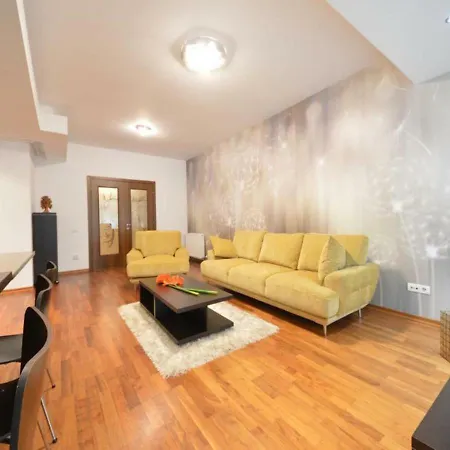 Herastrau Park Deluxe French Town Apartment